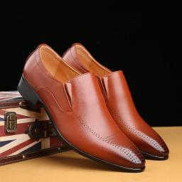 Spring new men's skin shoes business shoes dress trend British wind driving men's shoes pointed one foot pedal
