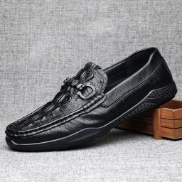 Summer new head layer cowhide bean shoes men's casual leather shoes one pits leather soft bottom men's shoes single shoes