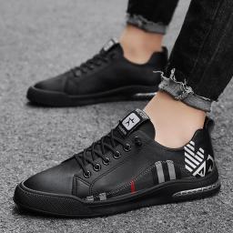 Young casual leather shoes black low -top fashion small white shoes street sports tide shoes spring new men's shoes